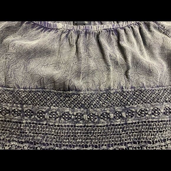 MAX EDITION,Women’s Blue/Gray Embroidered, Crinkled Top, boat neckline,Sz Medium - Picture 7 of 11